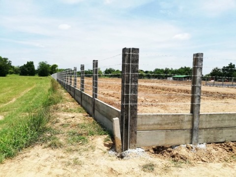 รับติดตั้งรั้วสำเร็จรูปแบบผสมปทุม